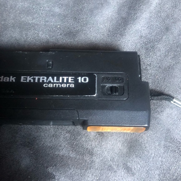 (As-Is Parts/Repair) Kodak Extralite 10 Vintage Film Camera - Picture 3 of 8